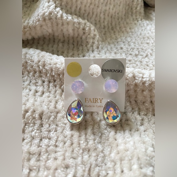 Swarovski Crystal earrings 2 sets - Picture 1 of 4